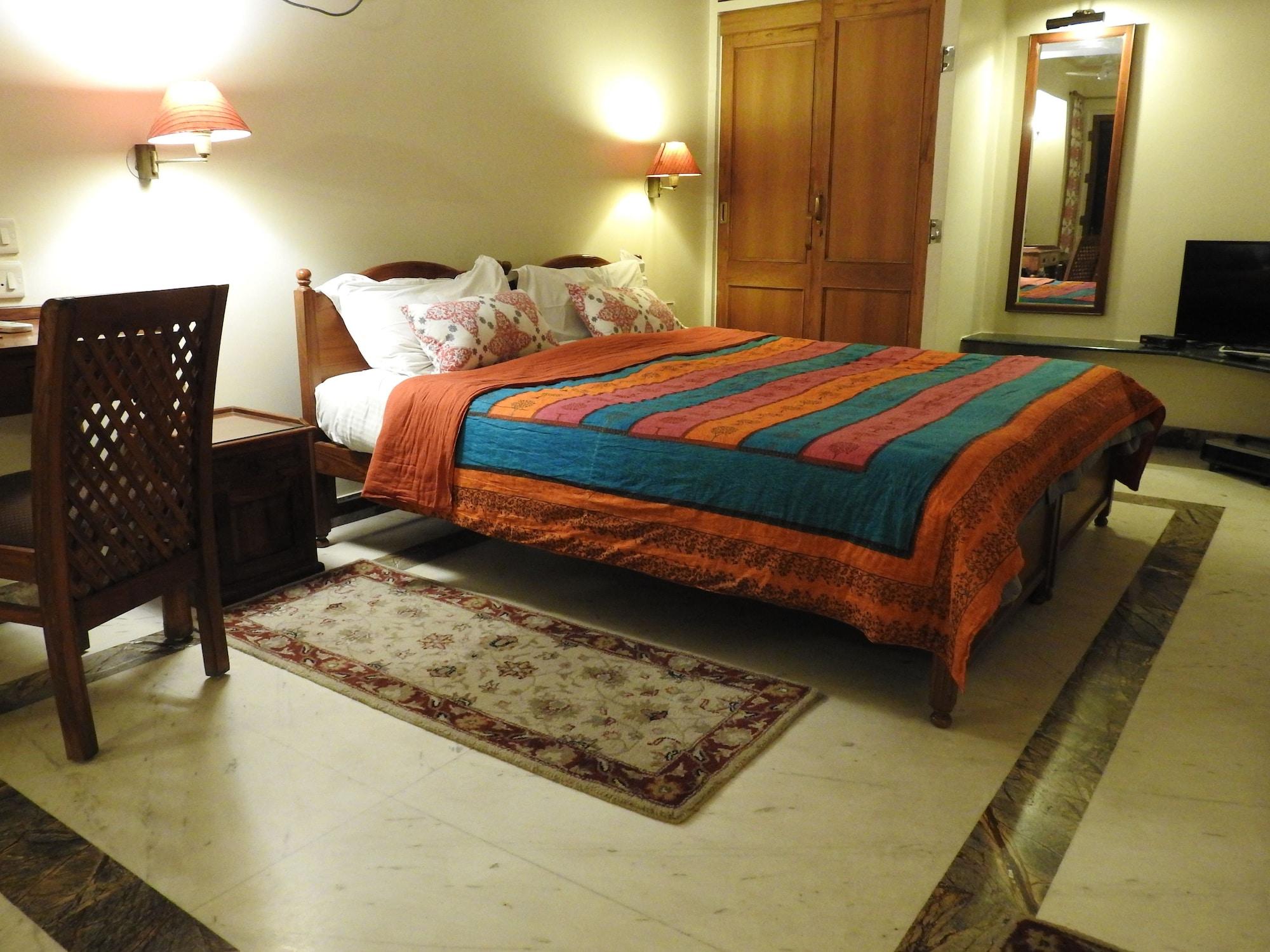 Om Niwas Suite Hotel Dzsaipur Kültér fotó
